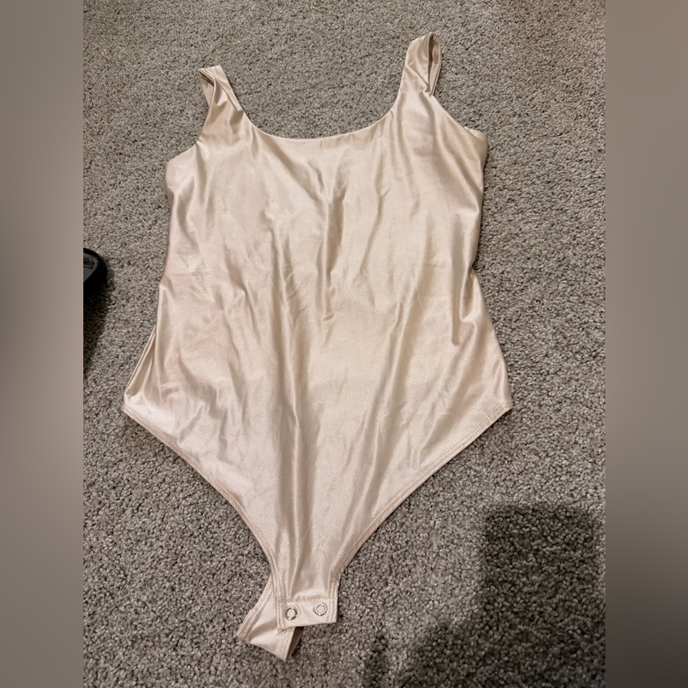 Tank golden top